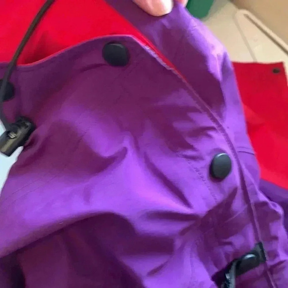 Vintage MEC Men’s Technical Gore-Tex jacket, under arm  venting, Velcro cuffs - Picture 9 of 12